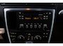 Volvo V70 2.0T Edition II Sport/ D-Riem verv: 337.000 KM!/ Trekhaak/ Navi/ Bi-Xenon/ Stoelverw./ Leder/ Navi/ Clima/ Cruise/ Elek. pakket/ Armsteun/ Multi. LEDER. Stuur/ Mistl./ PDC/ Dakspoiler.