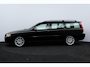 Volvo V70 2.0T Edition II Sport/ D-Riem verv: 337.000 KM!/ Trekhaak/ Navi/ Bi-Xenon/ Stoelverw./ Leder/ Navi/ Clima/ Cruise/ Elek. pakket/ Armsteun/ Multi. LEDER. Stuur/ Mistl./ PDC/ Dakspoiler.