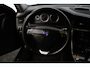 Volvo V70 2.0T Edition II Sport/ D-Riem verv: 337.000 KM!/ Trekhaak/ Navi/ Bi-Xenon/ Stoelverw./ Leder/ Navi/ Clima/ Cruise/ Elek. pakket/ Armsteun/ Multi. LEDER. Stuur/ Mistl./ PDC/ Dakspoiler.