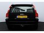 Volvo V70 2.0T Edition II Sport/ D-Riem verv: 337.000 KM!/ Trekhaak/ Navi/ Bi-Xenon/ Stoelverw./ Leder/ Navi/ Clima/ Cruise/ Elek. pakket/ Armsteun/ Multi. LEDER. Stuur/ Mistl./ PDC/ Dakspoiler.