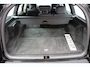 Volvo V70 2.0T Edition II Sport/ D-Riem verv: 337.000 KM!/ Trekhaak/ Navi/ Bi-Xenon/ Stoelverw./ Leder/ Navi/ Clima/ Cruise/ Elek. pakket/ Armsteun/ Multi. LEDER. Stuur/ Mistl./ PDC/ Dakspoiler.