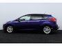 Ford Focus 1.0 Titanium/ Trekhaak/ 16'' LMV/ Android-Auto/ Navi/ Clima/ Cruise/ Elek. pakket/ Isofix/ Bluetooth/ 6-Bak/ Armsteun/ Multi. LEDER. Stuur/ Mistl./ PDC V+A/ Extra getint glas.