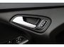Ford Focus 1.0 Titanium/ Trekhaak/ 16'' LMV/ Android-Auto/ Navi/ Clima/ Cruise/ Elek. pakket/ Isofix/ Bluetooth/ 6-Bak/ Armsteun/ Multi. LEDER. Stuur/ Mistl./ PDC V+A/ Extra getint glas.