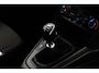 Ford Focus 1.0 Titanium/ Trekhaak/ 16'' LMV/ Android-Auto/ Navi/ Clima/ Cruise/ Elek. pakket/ Isofix/ Bluetooth/ 6-Bak/ Armsteun/ Multi. LEDER. Stuur/ Mistl./ PDC V+A/ Extra getint glas.