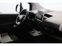 Citroën Berlingo XL 1.2 PureTech Shine/ D-RIEM VERV 69.000 KM!/ AUTOMAAT!/ Trekhaak/ HUD/ Apple + Android/ DAB+/ Camera/ Dubbele Schuifdeur/ Keyless/ Dode-Hoek DET./ Keyless/ Lane-Assist./ Extra getint glas/ Dakspoiler/ PDC V+A/ Da