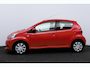 Toyota Aygo 1.0 VVT-i Access/ APK 11-2027!/ 5-Drs/ LED Dagrijverl./ Airco/ C.V. Afstand/ Elek. Ramen/ Isofix/ Bluetooth/ AUX & USB/ Getint glas.