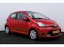 Toyota Aygo 1.0 VVT-i Access/ APK 11-2027!/ 5-Drs/ LED Dagrijverl./ Airco/ C.V. Afstand/ Elek. Ramen/ Isofix/ Bluetooth/ AUX & USB/ Getint glas.