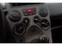 Fiat Panda 1.1 Active Plus/ Trekhaak/ Stuurbekr./ Bumpers in kleur/ Bluetooth/ AUX & USB/ Airbags/ Getint glas/ Metallic lak.