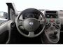 Fiat Panda 1.1 Active Plus/ Trekhaak/ Stuurbekr./ Bumpers in kleur/ Bluetooth/ AUX & USB/ Airbags/ Getint glas/ Metallic lak.