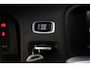 Volvo V60 1.6 T3 Momentum/ Trekhaak/ 17'' LMV/ Half-Leder/ Navi/ Clima/ Cruise/ Elek. pakket/ Isofix/ Bluetooth/ Armsteun/ Multi. LEDER. Stuur/ PDC/ Chroom/ LED Dagrijverl.