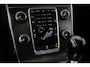 Volvo V60 1.6 T3 Momentum/ Trekhaak/ 17'' LMV/ Half-Leder/ Navi/ Clima/ Cruise/ Elek. pakket/ Isofix/ Bluetooth/ Armsteun/ Multi. LEDER. Stuur/ PDC/ Chroom/ LED Dagrijverl.