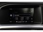 Volvo V60 1.6 T3 Momentum/ Trekhaak/ 17'' LMV/ Half-Leder/ Navi/ Clima/ Cruise/ Elek. pakket/ Isofix/ Bluetooth/ Armsteun/ Multi. LEDER. Stuur/ PDC/ Chroom/ LED Dagrijverl.