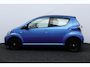 Toyota Aygo 1.0-12V Comfort Navigator/ 5-Drs/ Airco/ C.V. Afstand/ Elek. Ramen/ Isofix/ Deelbare achterbank/ Getint glas/ Metallic lak.