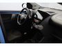 Toyota Aygo 1.0-12V Comfort Navigator/ 5-Drs/ Airco/ C.V. Afstand/ Elek. Ramen/ Isofix/ Deelbare achterbank/ Getint glas/ Metallic lak.