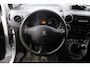 Peugeot Partner 122 1.6 BlueHDi 100 L1 XR S&S/ Zij-Schuifdeur Rechts/ 100pk!/ Airco/ Cruise/ Elek. pakket/ Bluetooth/ Armsteun/ AUX & USB/ PDC/ Getint glas.