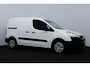 Peugeot Partner 122 1.6 BlueHDi 100 L1 XR S&S/ Zij-Schuifdeur Rechts/ 100pk!/ Airco/ Cruise/ Elek. pakket/ Bluetooth/ Armsteun/ AUX & USB/ PDC/ Getint glas.