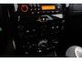 Dacia Duster 1.6 Lauréate/ DEALER ONDERHOUDEN!/ Trekhaak/ Leder/ Airco/ C.V. Afstand/ Elek. pakket/ Isofix/ Radio-CD AUX/ 6-Bak/ 16'' LMV/ Mistl./ Extra getint glas.