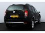 Dacia Duster 1.6 Lauréate/ DEALER ONDERHOUDEN!/ Trekhaak/ Leder/ Airco/ C.V. Afstand/ Elek. pakket/ Isofix/ Radio-CD AUX/ 6-Bak/ 16'' LMV/ Mistl./ Extra getint glas.