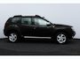 Dacia Duster 1.6 Lauréate/ DEALER ONDERHOUDEN!/ Trekhaak/ Leder/ Airco/ C.V. Afstand/ Elek. pakket/ Isofix/ Radio-CD AUX/ 6-Bak/ 16'' LMV/ Mistl./ Extra getint glas.