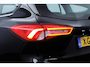 Ford Focus Wagon 1.5 EcoBlue Titanium Business/ Trekhaak/ 16'' LMV/ Keyless/ Lane-Assist./ Apple + Android/ Navi/ Clima/ Cruise/ Bluetooth/ Multi. LEDER. Stuur/ Armsteun/ PDC V+A/ Chroom/ LED Dagrijverl.