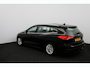 Ford Focus Wagon 1.5 EcoBlue Titanium Business/ Trekhaak/ 16'' LMV/ Keyless/ Lane-Assist./ Apple + Android/ Navi/ Clima/ Cruise/ Bluetooth/ Multi. LEDER. Stuur/ Armsteun/ PDC V+A/ Chroom/ LED Dagrijverl.