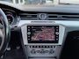Volkswagen Passat Variant 2.0 TDI Highline NIEUWSTAAT NAVI LEER CRUISE CLIMA CAMERA KEYLESS APPLE CARPLAY
