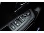 Peugeot 208 1.2 Hybrid 110 e-DCS6 Allure | Tot 8 jaar fabrieksgarantie! | Adaptive Cruise Control | Apple Carplay & Android Auto | Full LED | 360 Camera | Climate Control | Navigatie