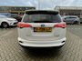 Toyota RAV4 2.5 Hybrid Dynamic Navigatie, Privacy Glass, Achtertuitrijcamera, 18" Lichtmetalen velgen, Climate control