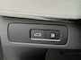 Volvo XC90 2.0 T8 Plug-in hybrid AWD Ultra Dark 455pk Luchtvering / Trekhaak / Stoel-Stuur Verwarming