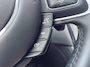 Jaguar XJ 2.0 Luxury-PANO-CAMERA-NL AUTO-BLACK OPTIEK-20"-