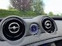 Jaguar XJ 2.0 Luxury-PANO-CAMERA-NL AUTO-BLACK OPTIEK-20"-