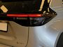 Toyota Yaris Cross 1.5 HYBRID DYNAMIC BITONE SILVERLINE GARANTIE 2035 NAVIGATIE . STUUR EN STOEL VERWARMING . ADAPTIEVE CRUICE CONTROL .