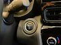 Toyota Yaris Cross 1.5 HYBRID DYNAMIC BITONE SILVERLINE GARANTIE 2035 NAVIGATIE . STUUR EN STOEL VERWARMING . ADAPTIEVE CRUICE CONTROL .