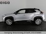 Toyota Yaris Cross 1.5 HYBRID DYNAMIC BITONE SILVERLINE GARANTIE 2035 NAVIGATIE . STUUR EN STOEL VERWARMING . ADAPTIEVE CRUICE CONTROL .