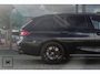 BMW 3-Serie Touring 330e xDrive M-Sport Pro | M-Stoelen | Pano | HUD