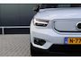 Volvo XC40 Recharge P8 AWD R-Design 95,8% soh! | Stoelverwarming | Warmtepomp | Adaptieve Cruise | Leer / Alcantara |