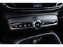 Volvo XC40 Recharge P8 AWD R-Design 95,8% soh! | Stoelverwarming | Warmtepomp | Adaptieve Cruise | Leer / Alcantara |