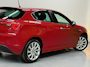 Alfa Romeo Giulietta 1.4 T Distinctive 170PK 100% Onderhouden! Xenon Top Conditie