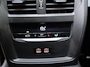 BMW 3-Serie Touring 330i xDrive | Pano | Trekhaak | 360 Camera | HUD