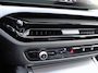 BMW 3-Serie Touring 330i xDrive | Pano | Trekhaak | 360 Camera | HUD