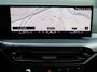 BMW 3-Serie Touring 330i xDrive | Pano | Trekhaak | 360 Camera | HUD