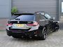 BMW 3-Serie Touring 330i xDrive | Pano | Trekhaak | 360 Camera | HUD