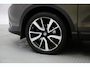 Nissan Qashqai 1.2 Tekna Automaat - Panorama, Navi, Camera, Leer, Stoelverw. Trekhaak