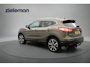 Nissan Qashqai 1.2 Tekna Automaat - Panorama, Navi, Camera, Leer, Stoelverw. Trekhaak