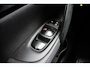 Nissan Qashqai 1.2 Tekna Automaat - Panorama, Navi, Camera, Leer, Stoelverw. Trekhaak
