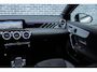 Mercedes-Benz A-klasse 250 e Business Solution AMG Limited | Trekhaak | Panoramadak | Multibeam LED Koplampen | Achteruitrijcamera | Keyless Entry | Elektrisch Verstelbare Voorstoelen | Widescreen Cockpit | Thermotronic | Apple Carplay