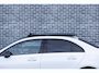 Mercedes-Benz A-klasse 250 e Business Solution AMG Limited | Trekhaak | Panoramadak | Multibeam LED Koplampen | Achteruitrijcamera | Keyless Entry | Elektrisch Verstelbare Voorstoelen | Widescreen Cockpit | Thermotronic | Apple Carplay