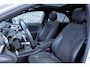 Mercedes-Benz A-klasse 250 e Business Solution AMG Limited | Trekhaak | Panoramadak | Multibeam LED Koplampen | Achteruitrijcamera | Keyless Entry | Elektrisch Verstelbare Voorstoelen | Widescreen Cockpit | Thermotronic | Apple Carplay