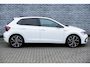 Volkswagen Polo 2.0 TSI GTI | Panoramadak | Matrix iQ.Light | Beats Audio | Achteruitrijcamera | ArtVelours | Lichtmetalen Velgen 18 inch | Keyless Entry | Discover Pro Navigatie | Apple Carplay | Android Auto