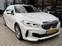 BMW 1-Serie 118i Business Edition M-sport Automaat | SPORTSTOELEN| BMW LED ADAPTIEF| SFEERVERLICHTING| NAVIGATIE| APPLE CARPLAY/ANDROID AUTO| CAMERA + PARKEERSENSOREN| 17" M-SPORT VELGEN| ELEC. CLIMATE CONTROL| BMW DEALER ONDERHOUDEN|